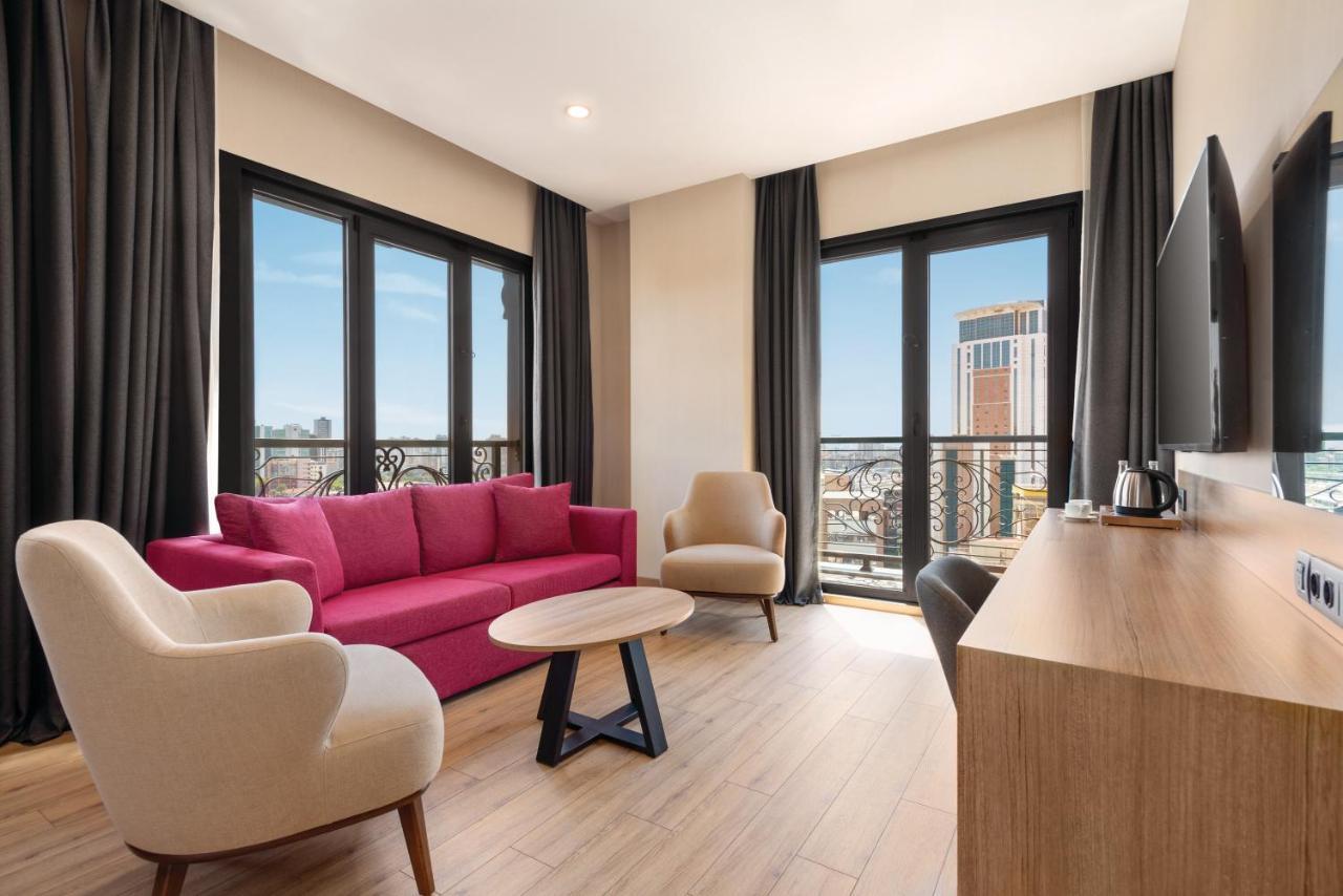 מלון Tryp By Wyndham Istanbul Atasehir מראה חיצוני תמונה