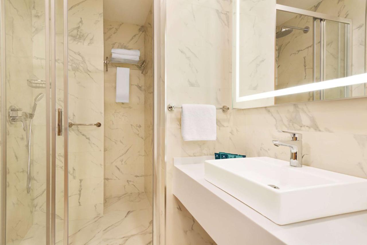 מלון Tryp By Wyndham Istanbul Atasehir מראה חיצוני תמונה